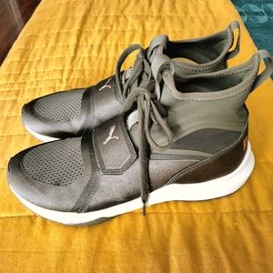Puma Ignite sneakers booties size 10.